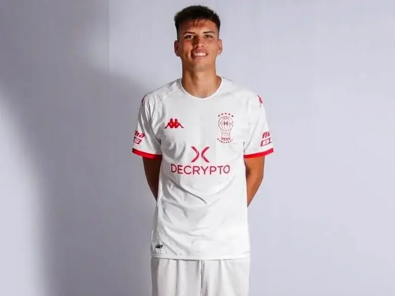 Grêmio tem negociação avançada para contratar volante do Huracán