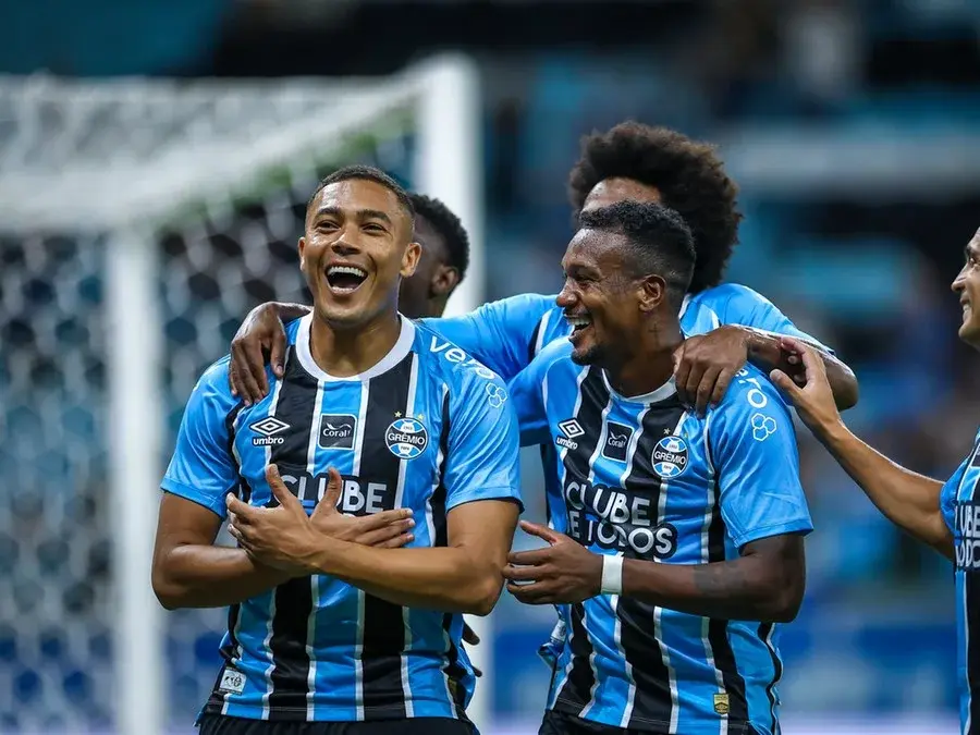 Grêmio vence o Novo Hamburgo e se classifica para a semifinal do Gauchão