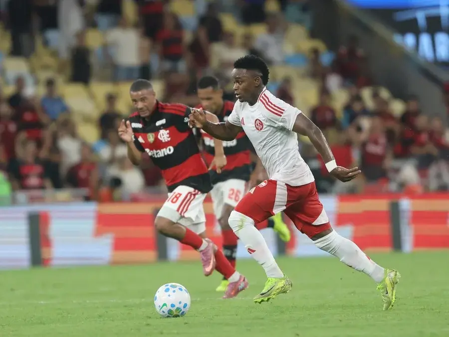 Inter sai na frente, mas cede o empate ao Flamengo no Maracanã: 1 a 1