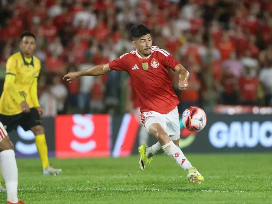 Pezzolano tem oferta de volantes para escolher no Inter