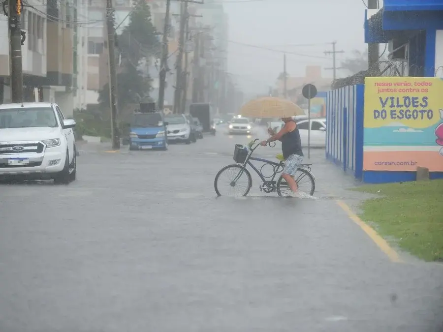 Defesa Civil do RS alerta para temporais a partir de sábado