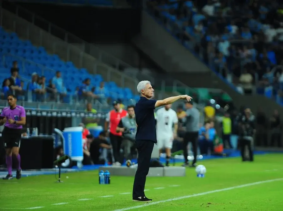 Castro discorda sobre pouca criação de jogadas do Grêmio: “Tivemos dificuldade em finalizar”