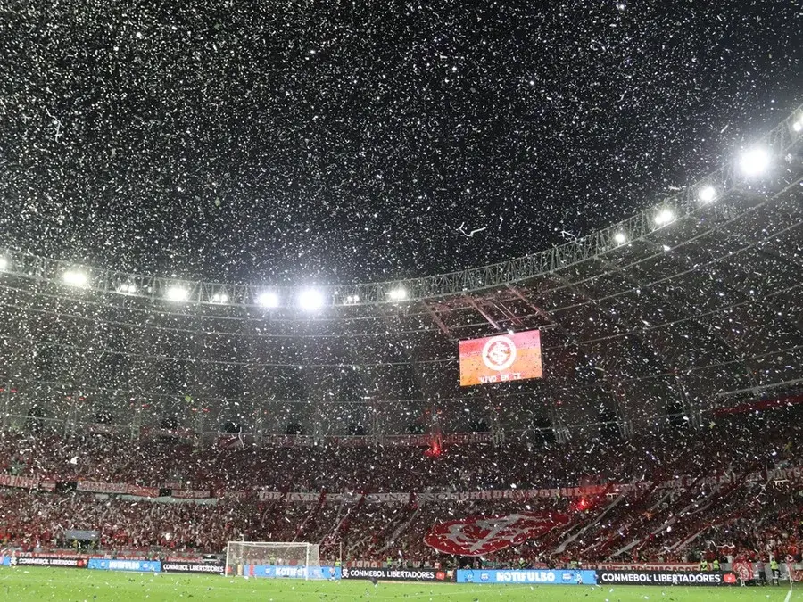 Inter reduz dívida e fecha 2025 com superávit, mas cenário exige mudanças estruturais