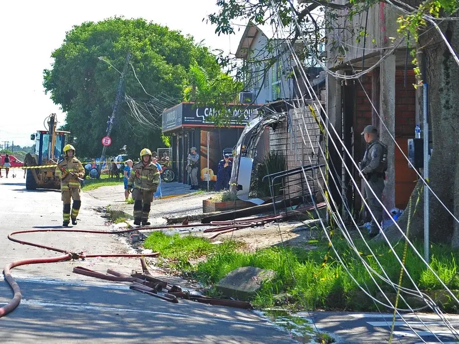 “Unidos, vamos seguir o legado deles”, dizem filhos de casal morto em queda de avião no Litoral Norte