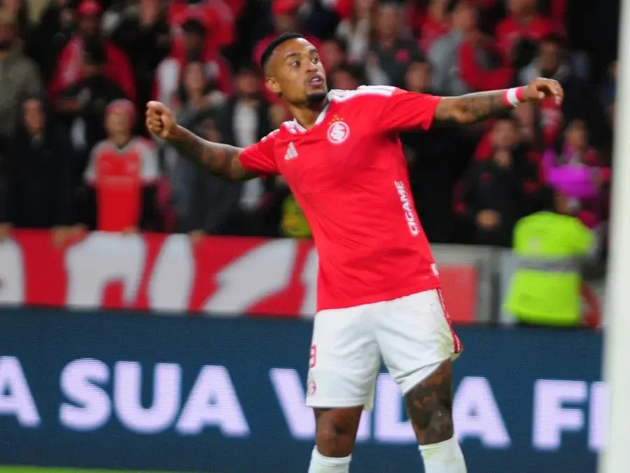 Inter vence e ganha fôlego com protagonismo de Alerrandro e Anthoni