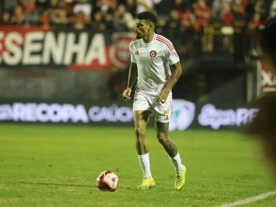 Possível zaga do Inter para o jogo contra o Vasco quase não atuou no Brasileirão