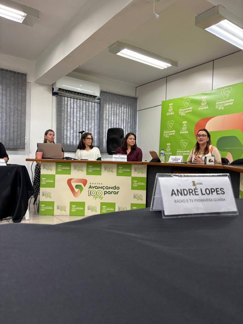 coletiva da prefeita claudia jardim